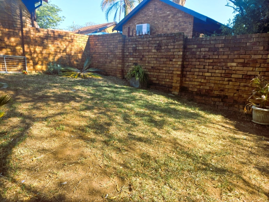 2 Bedroom Property for Sale in Safari Gardens North West